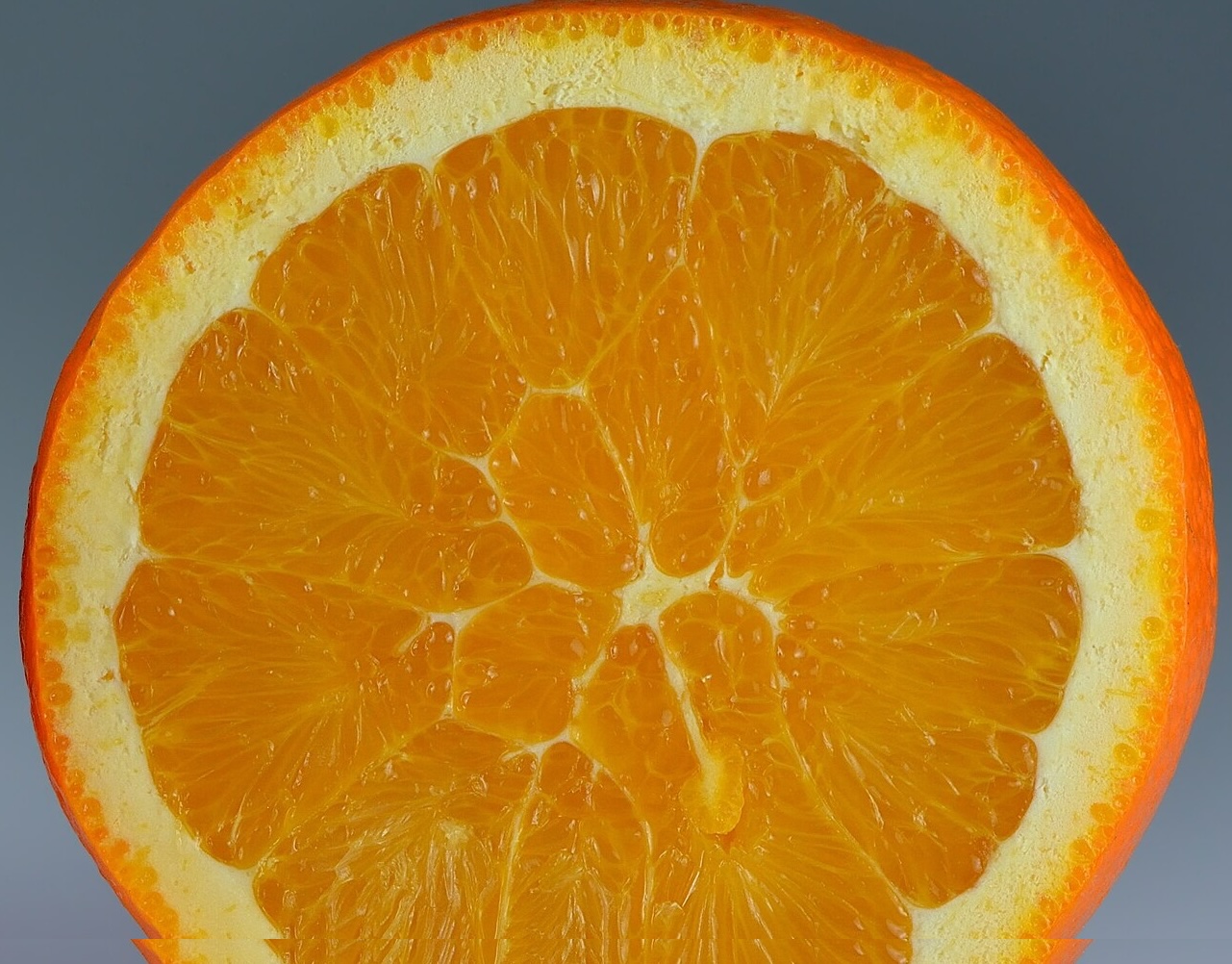 Orange (sliced with a knife)